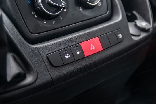 Peugeot Boxer L3 Zabudowa Brygadowa + Wywrotka