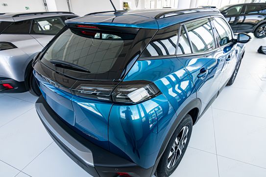 Peugeot 2008 Edition e-DCS6 PureTech mHEV