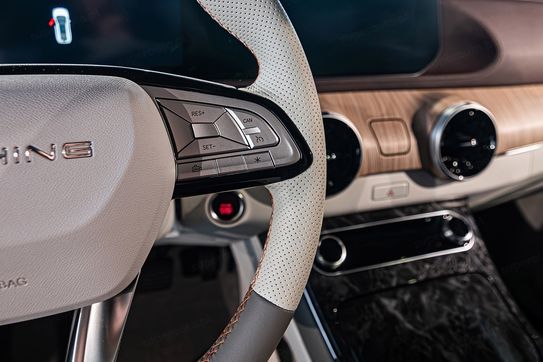 Forthing U-Tour 1.5 DVVT GDI DCT