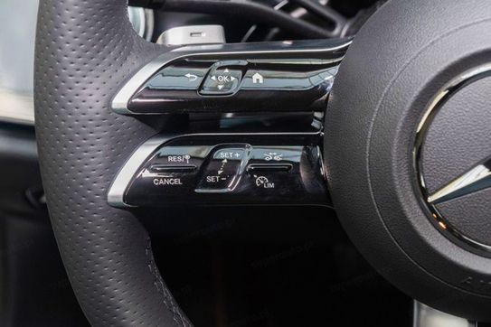 Mercedes Klasa E 220 d 4-Matic AMG