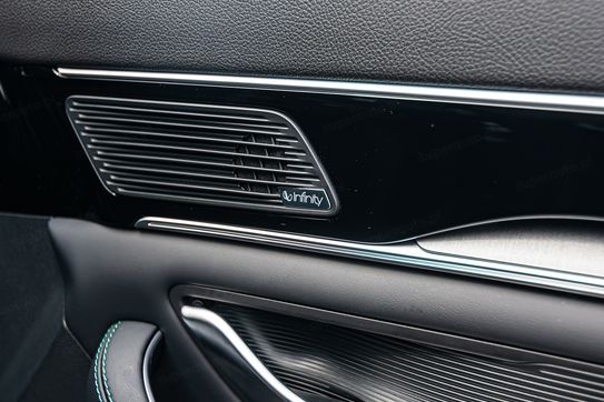 BYD Seal U DM-i  Design AWD