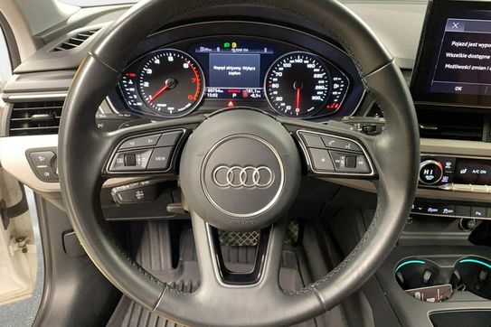 Audi A4 40 TFSI mHEV quattro S tronic