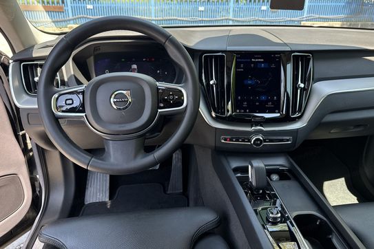 Volvo XC60 B4 B Plus Dark