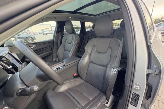 Volvo XC60 B5 D AWD Ultimate Bright