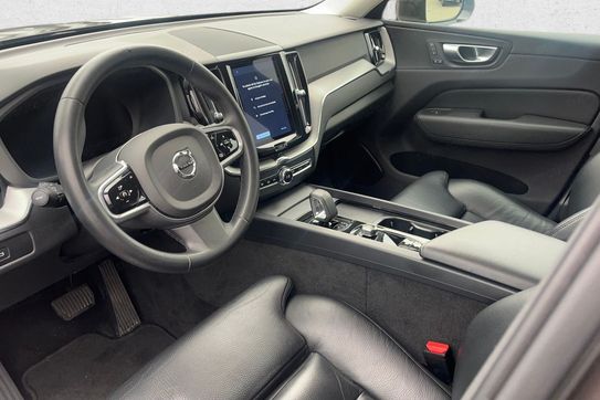 Volvo XC60 B4 B Plus Bright