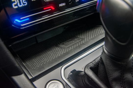 Volkswagen Passat 2.0 TSI Elegance DSG