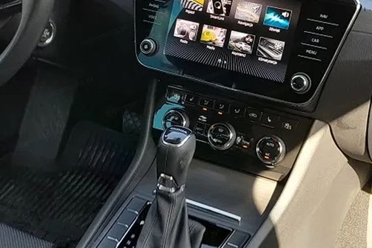 Skoda Superb 2.0 Tdi Scr Style Dsg