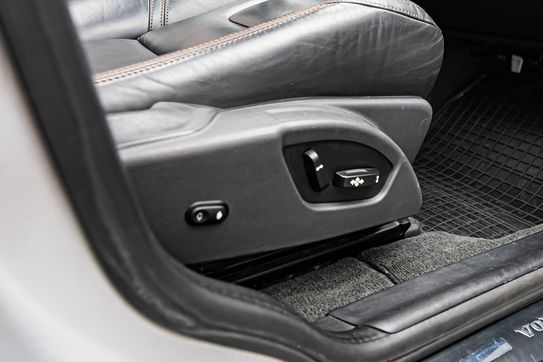 Volvo XC60 D4  Summum