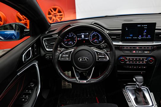 Kia ProCeed 1.6 T-GDI GT DCT