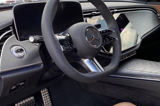 Mercedes Klasa E 200 4-Matic AMG