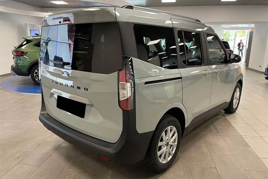 Ford Tourneo Courier Titanium