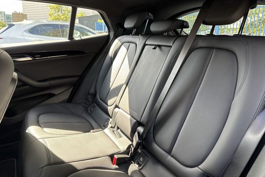 BMW X2 xDrive25e