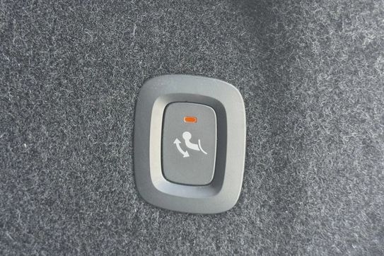 Volvo XC60 B4 B R-Design aut