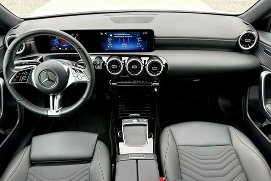 Mercedes Klasa A 200 Progressive 7G-DCT