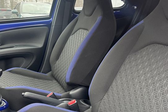 Toyota Aygo X 1.0 VVT-i Style