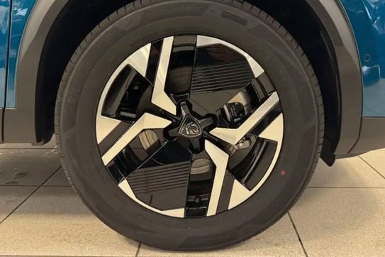 Peugeot 2008 Allure e-DCS 1.2 mHEV