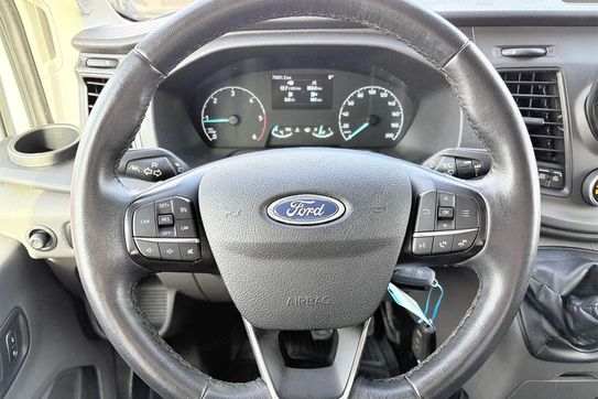 Ford Transit L4H3