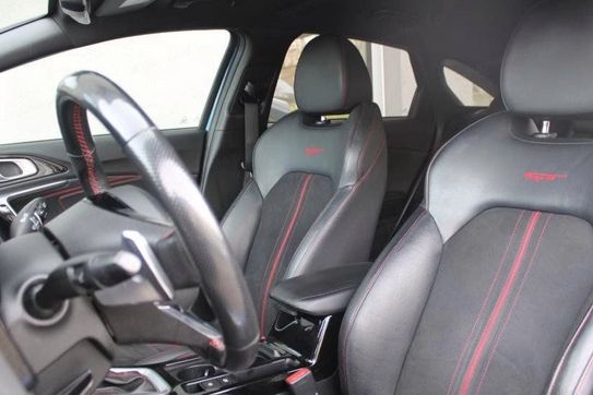 Kia ProCeed 1.6 T-GDI GT DCT