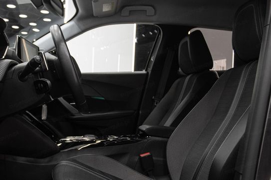 Peugeot 2008 1.2 PureTech Allure S&S EAT8