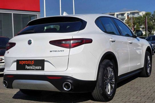 Alfa Romeo Stelvio Turbo Business Q4