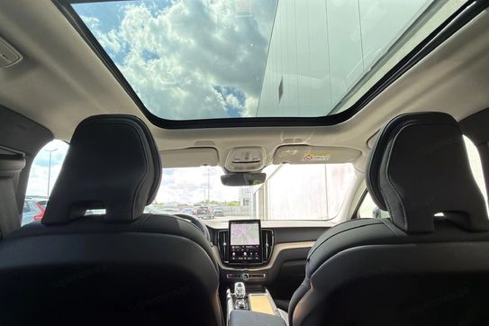 Volvo XC60 B5 B AWD Plus Dark