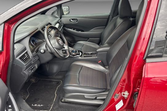 Nissan Leaf N-Connecta 40 kWh AT