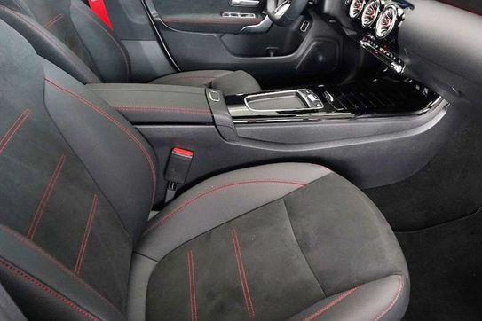 Mercedes CLA AMG 35  4-Matic