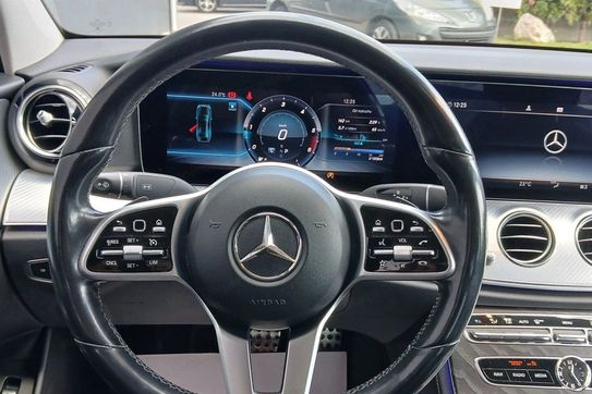 Mercedes Klasa E E 220 d  Avantgarde