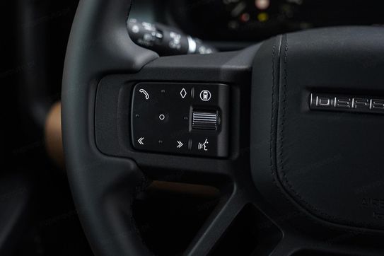 Land Rover Defender 130 3.0 D350 X-Dynamic HSE