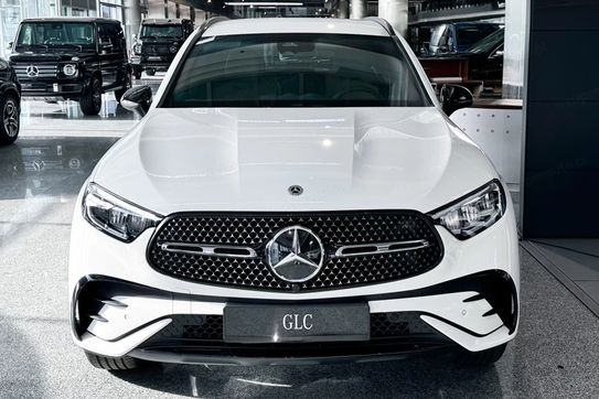 Mercedes GLC 200  4-Matic AMG Line