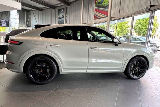Porsche Cayenne Coupe E-Hybrid