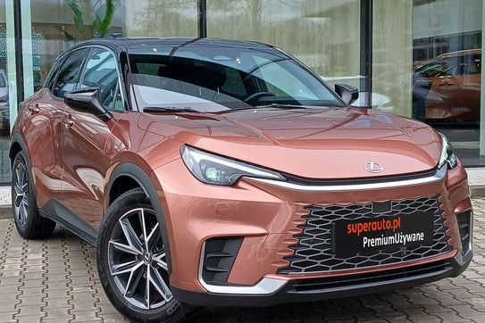 Lexus LBX Hybrid Cool