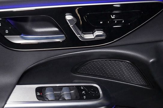 Mercedes E Klasa 220 d 4-Matic AMG