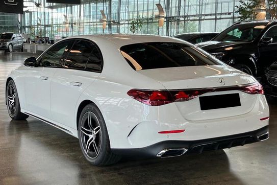 Mercedes E Klasa 300 de 4-Matic AMG