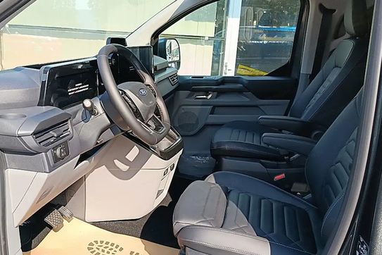 Ford Tourneo Custom L1H1 Titanium X 320 A8 AWD