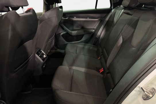 Skoda Octavia 1.5 TSI mHEV Selection DSG