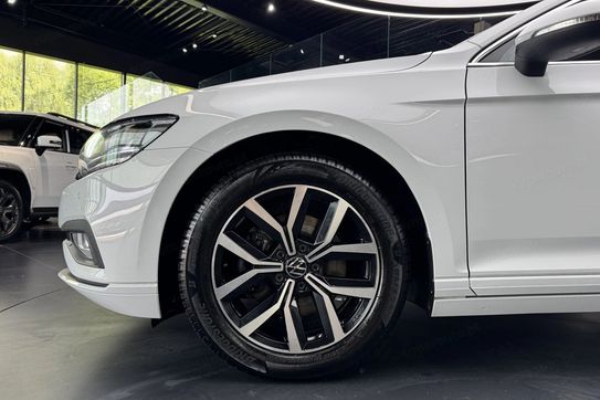 Volkswagen Passat 1.5 TSI EVO Business