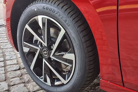 Opel Corsa Yes  1.2 T mHEV eDCT