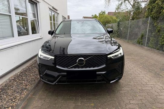 Volvo XC60 B5 AWD Plus Dark