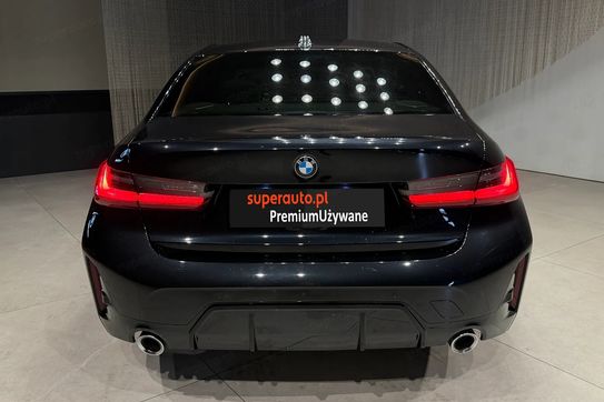 BMW Seria 3 330i xDrive M Sport