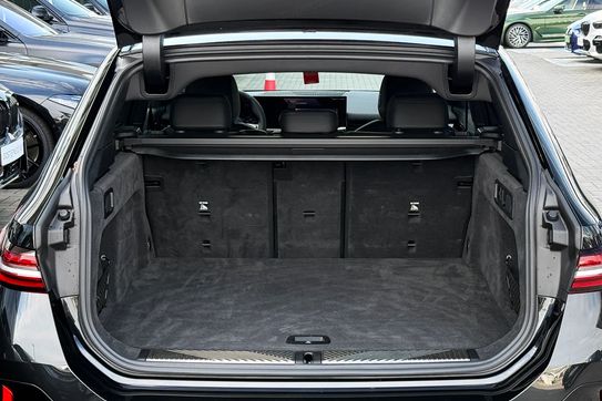 BMW Seria 5 Touring 520d xDrive M Sport