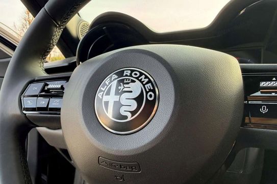 Alfa Romeo Junior 1.2 Ibrida