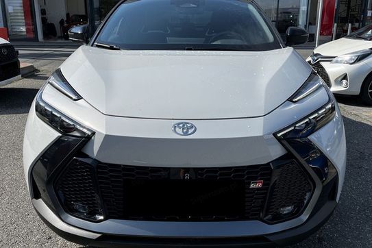 Toyota C-HR GR Sport 2.0 Hybrid Dynamic Force Plug-in