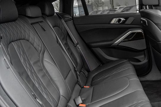 BMW X6 xDrive30d  Individual Edition