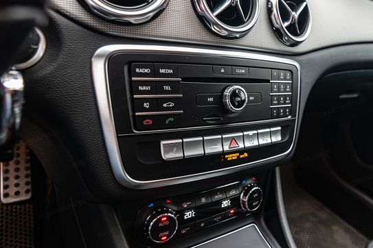 Mercedes GLA 200 7G-DCT
