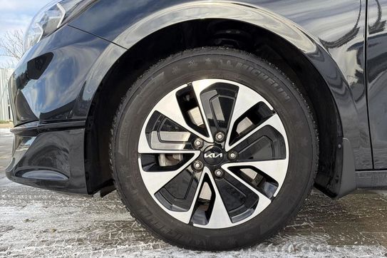 Kia Ceed 1.5 T-GDI Tribute DCT