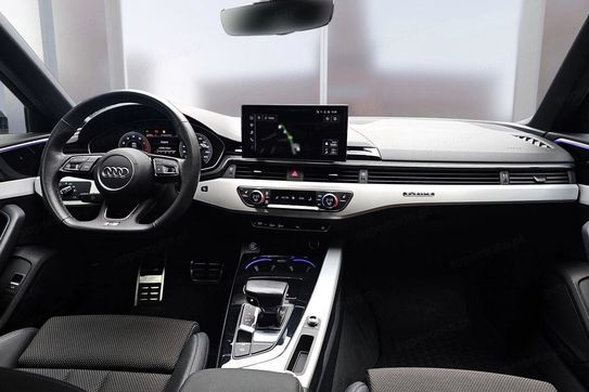 Audi A4 40 TFSI mHEV quattro S Line S tronic