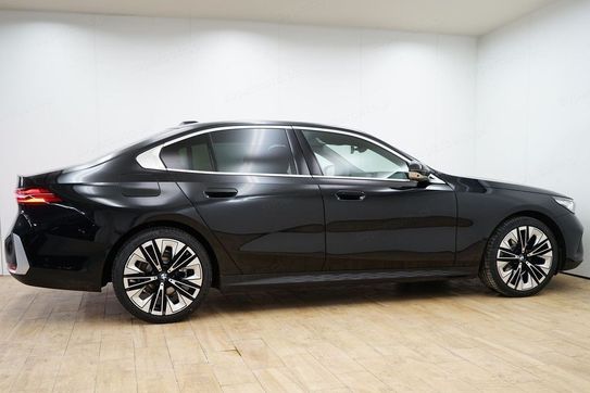 BMW Seria 5 530e