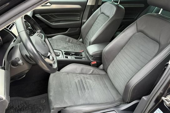 Volkswagen Passat TDI SCR 4Mot. DSG