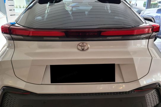 Toyota C-HR Executive 2.0 Plug-in Hybrid Dynamic Force